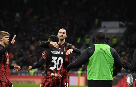 Football Lebanon - ميلان يعادل إنتر... ويستعيد إبراهيموفيتش ومانيان