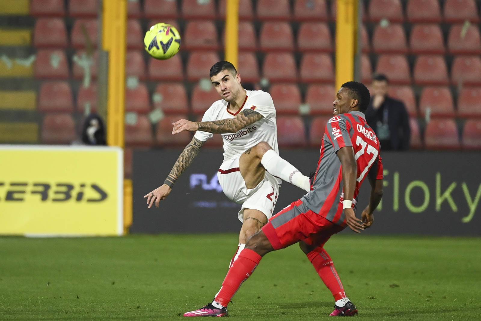 Football Lebanon - يوفنتوس يفوز بدربي "ديلا مولي"... وروما يسقط أمام كريمونيزي