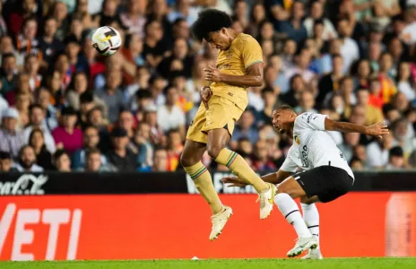 Football Lebanon - فالنسيا يختبر برشلونة... وريال ينتظر تعثره