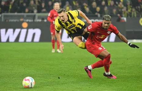 Football Lebanon - دورتموند يهزم لايبزيغ وينفرد بالصدارة