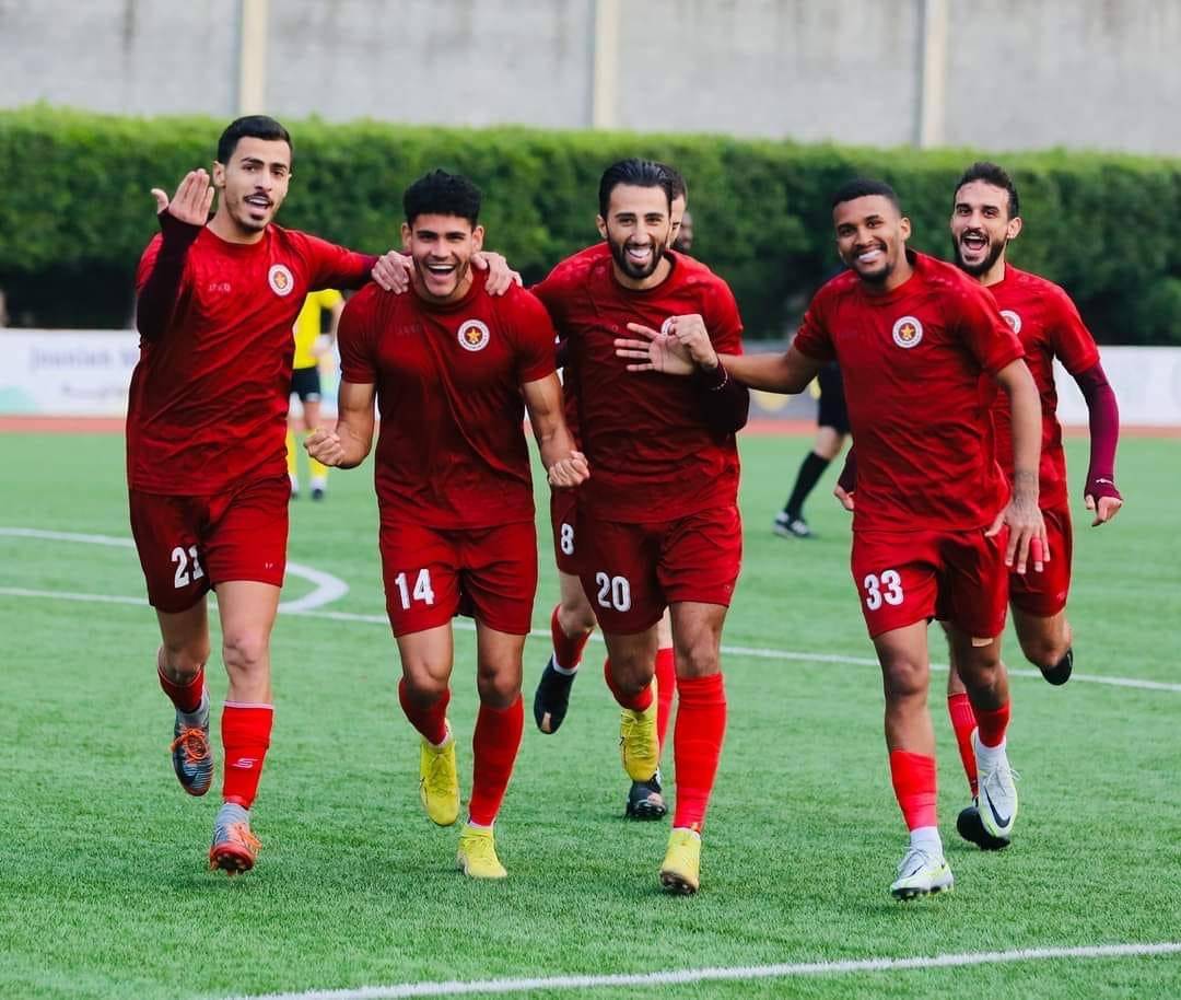 Football Lebanon - النجمة يقلب الطاولة على غريمه الأنصار ويقدم هدية ثمينة للعهد