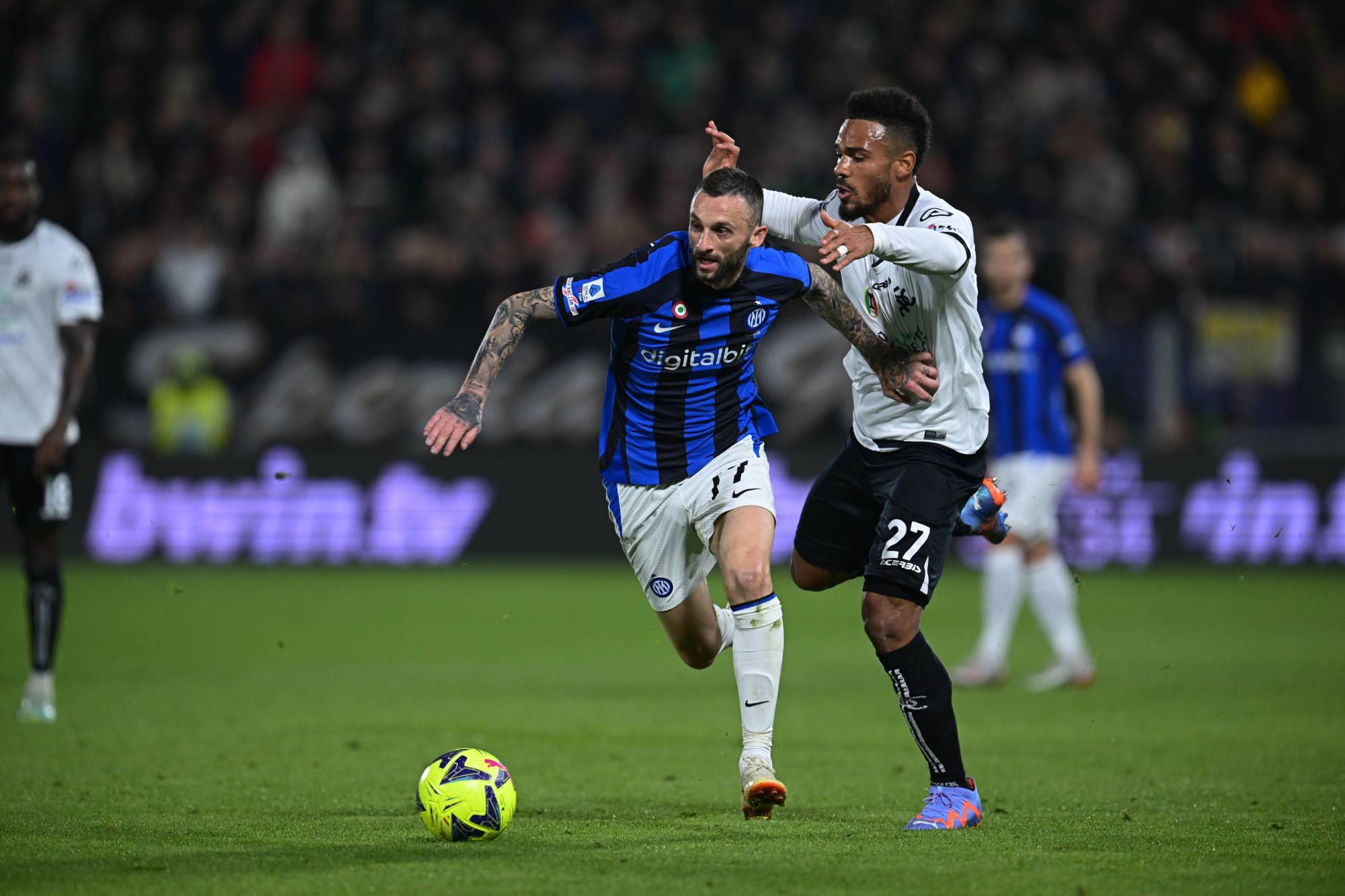 Football Lebanon - سقوط مؤذٍ لإنتر ومفيد للباقين