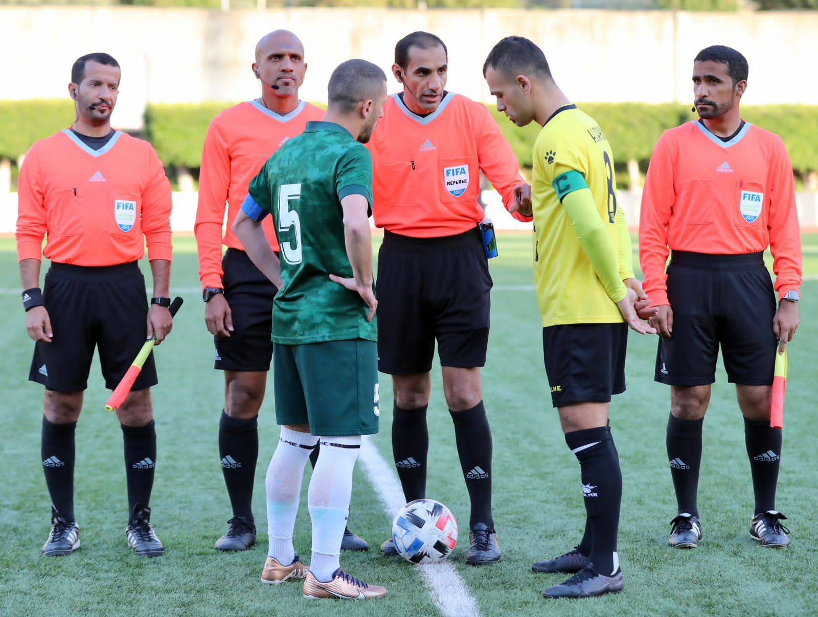 Football Lebanon - الحكم الضعيف