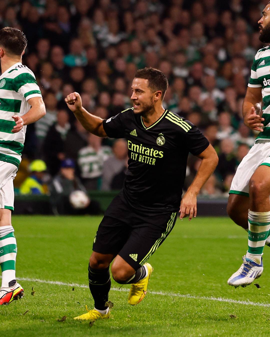 Football Lebanon - هازار باقٍ مع ريال مدريد