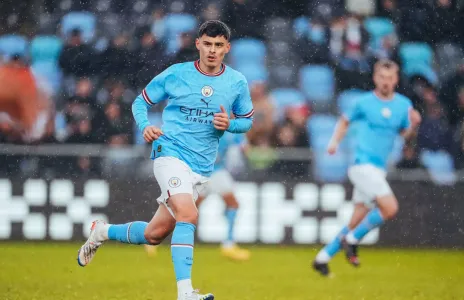 Football Lebanon - روبرتسون من مانشستر سيتي إلى أستراليا