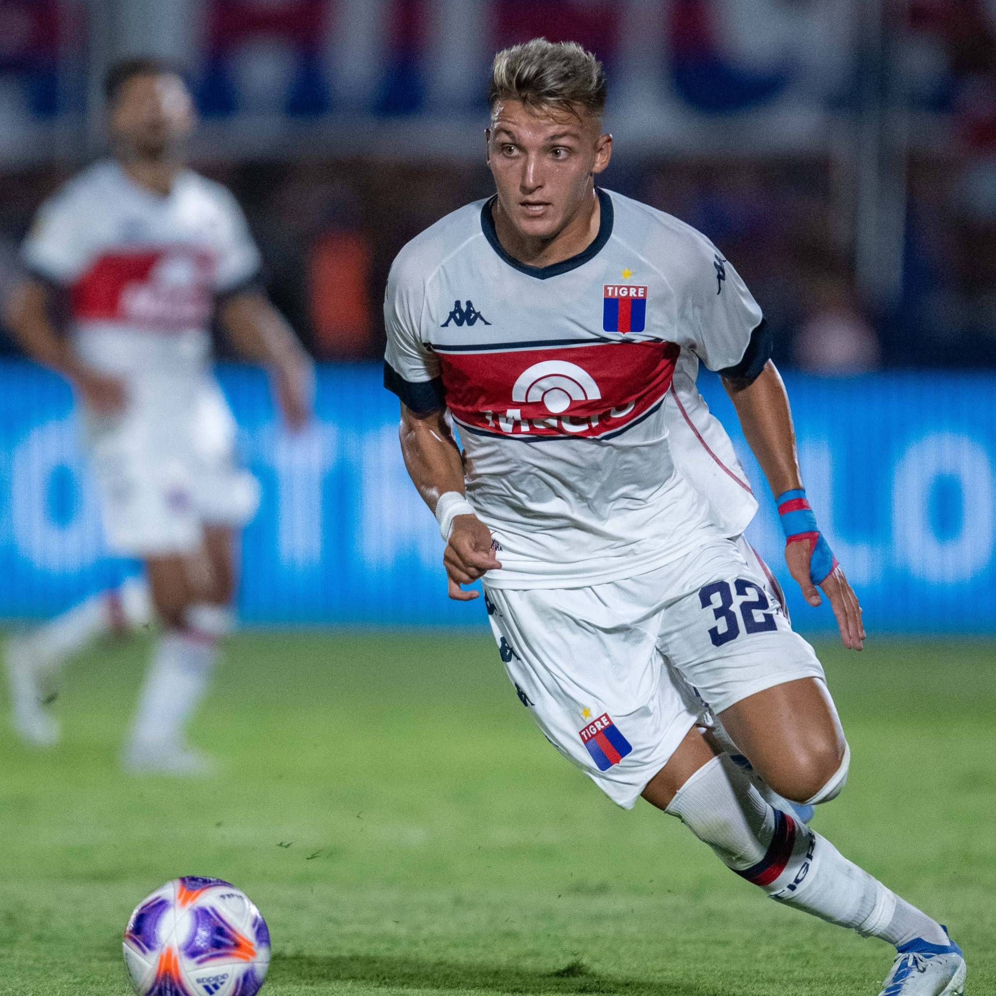 Football Lebanon - ريتيغي هداف الدوري الأرجنتيني يختار تمثيل منتخب إيطاليا