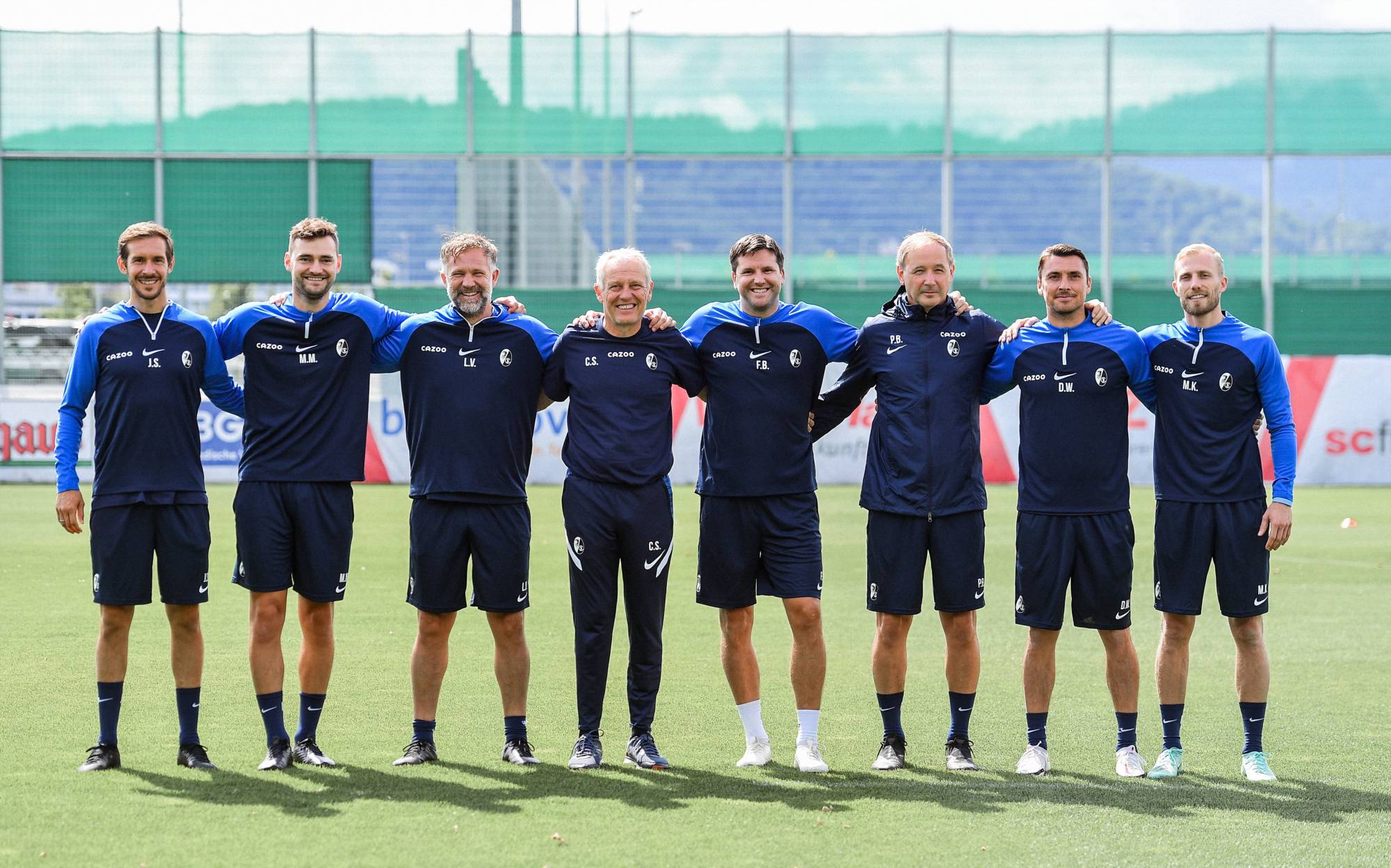 Football Lebanon - فرايبورغ يتمكن من الحفاظ على مدربه