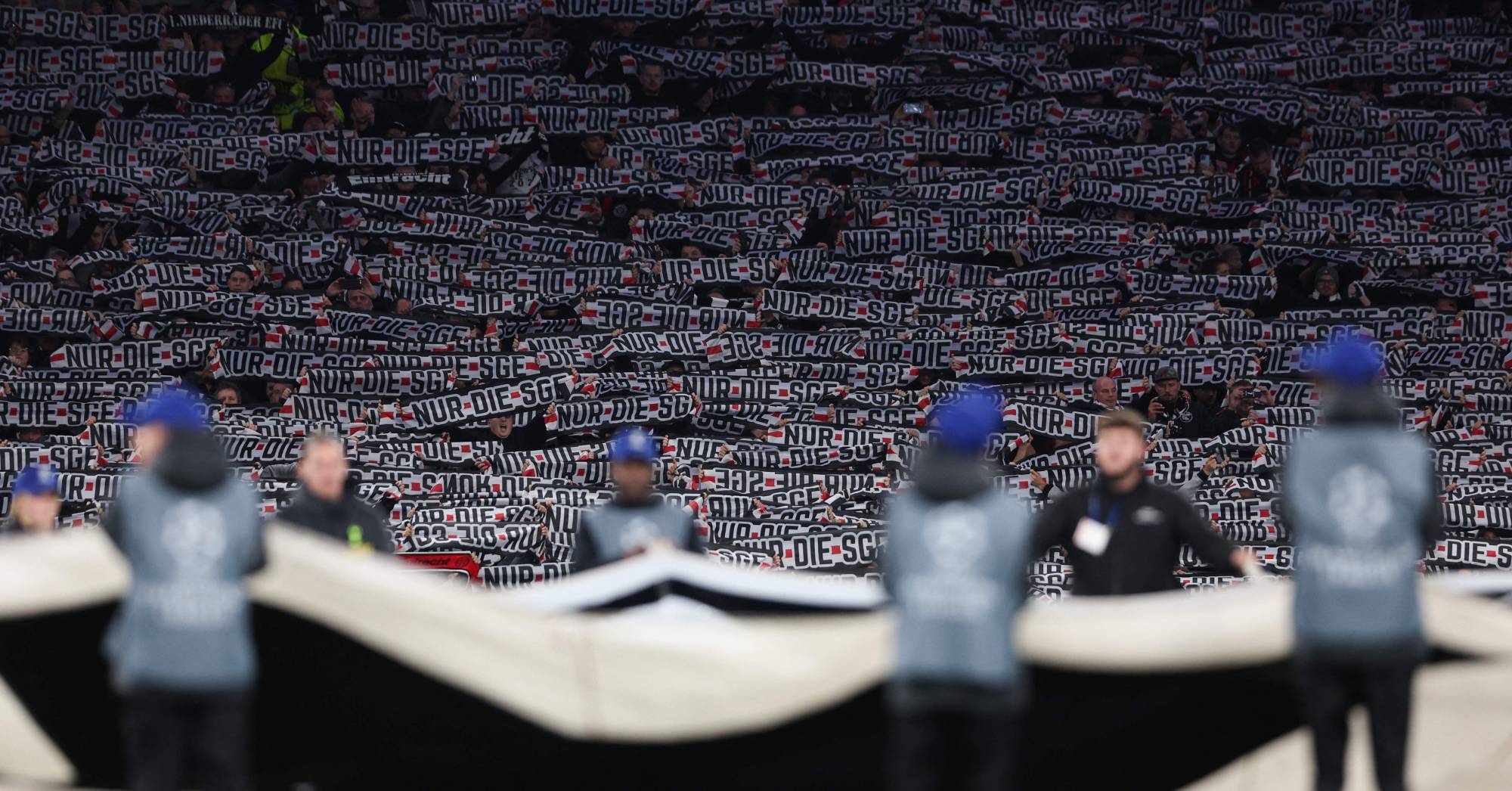 Football Lebanon - إمّا حضور الجماهير الزائرة أو لا استضافة