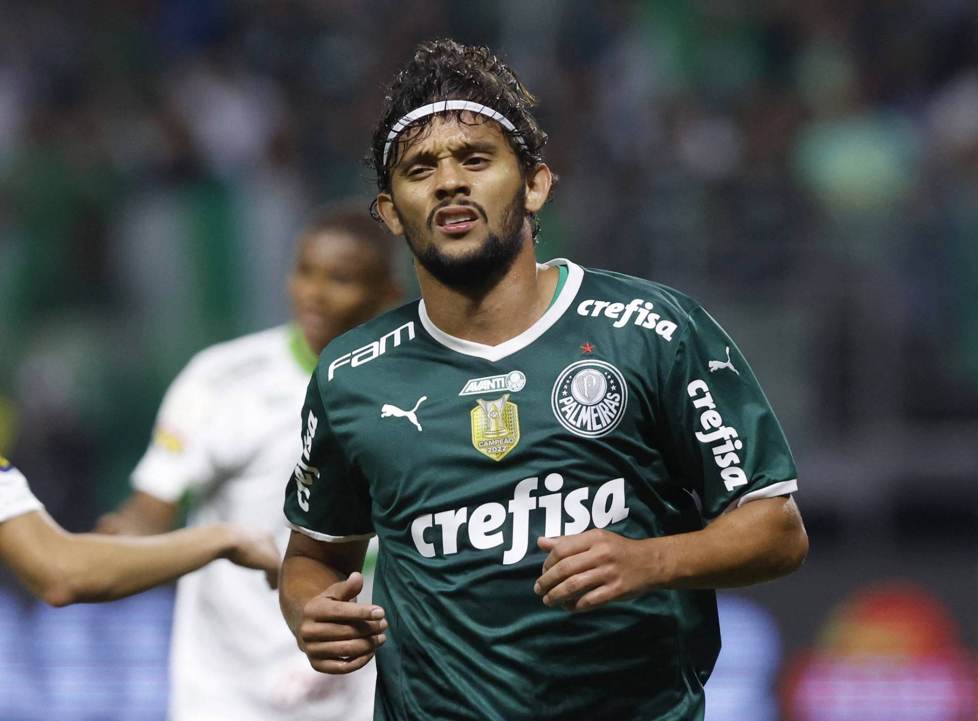 Football Lebanon - الاحتيال على لاعبين برازيليين في العملات المشفرة