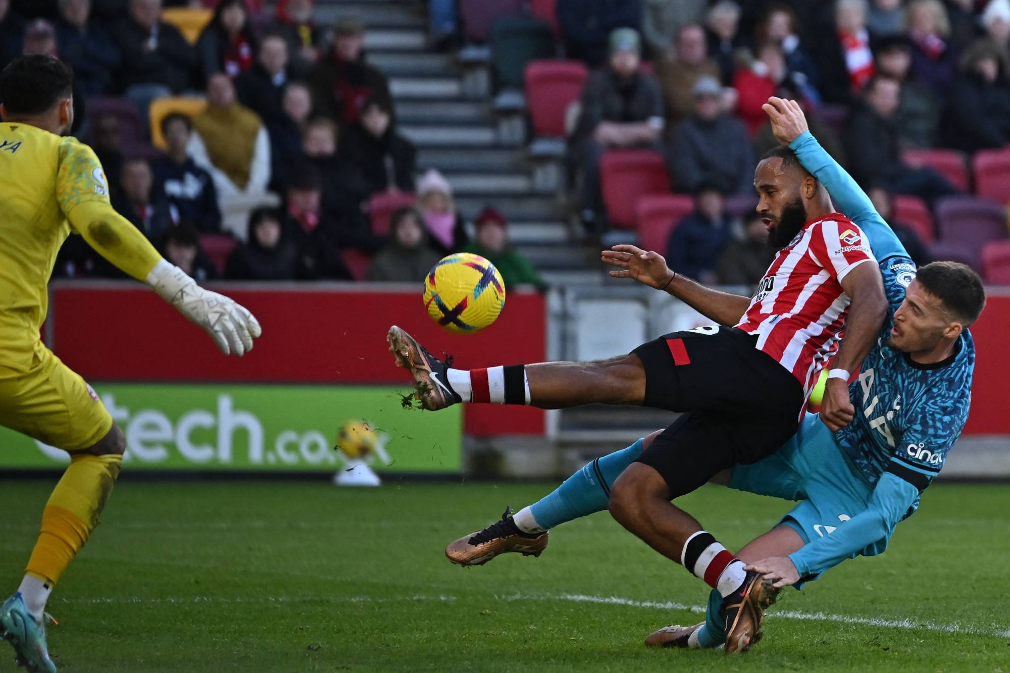 Football Lebanon - توني من المراهنات إلى منتخب إنكلترا... وغياب ألكسندر أرنولد