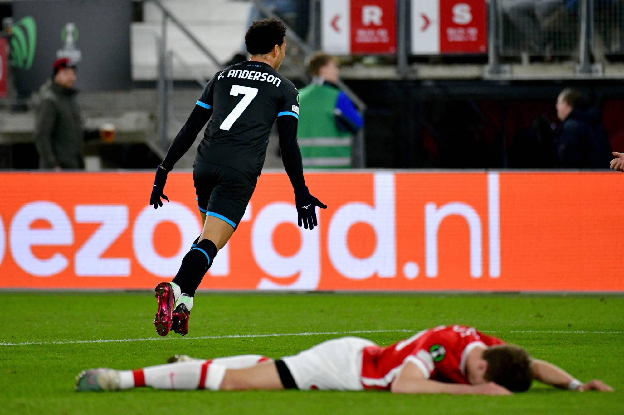 Football Lebanon - كونفرنس ليغ: عبور فيرونتينا ووست هام ونيس... وإقصاء لاتسيو