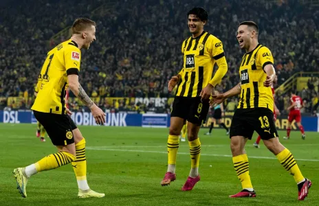 Football Lebanon - دورتموند يتصدّر... لايبزيغ يتعثر... وشالكه يتقدّم