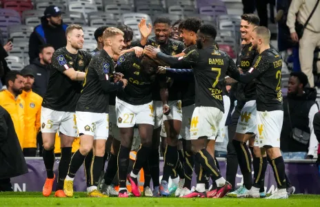 Football Lebanon - فوزان ثمينان لليل ولنس في المنافسة على المقاعد الأوروبية