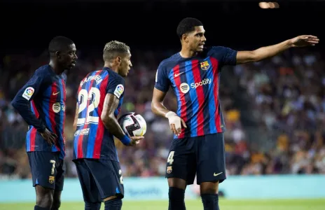 Football Lebanon - إصابة قوية لأراوخو مدافع برشلونة