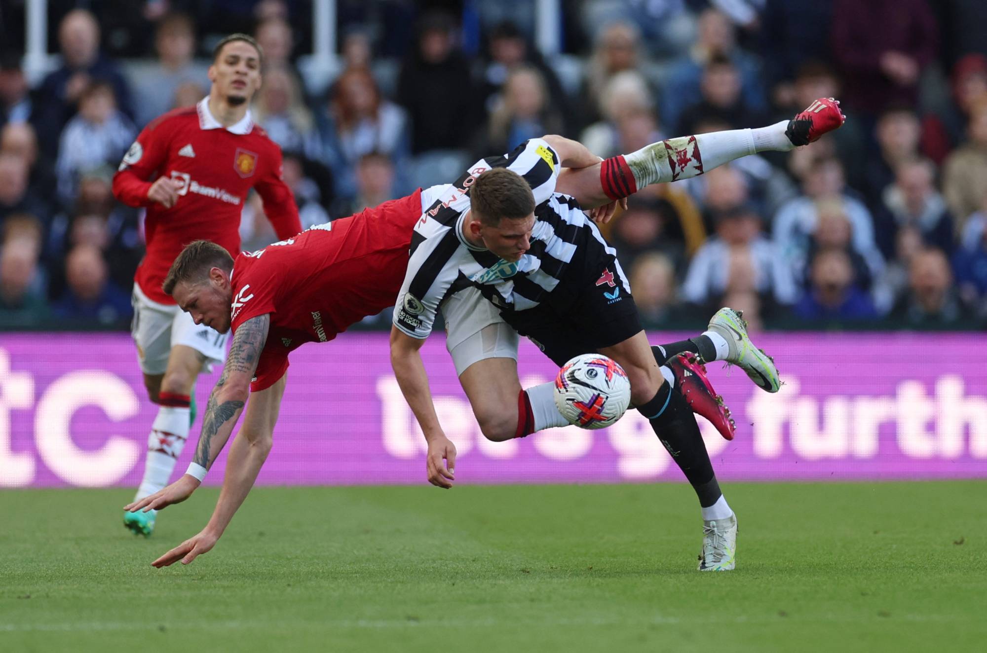 Football Lebanon - نيوكاسل يؤزّم أوضاع يونايتد ويحكم قبضته على مركز دوري الأبطال