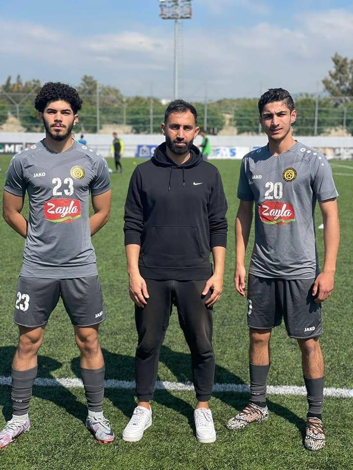 Football Lebanon - ترفيع لاعبين من فريق الشباب إلى صفوف الفريق الأول لنادي البرج