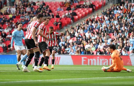 Football Lebanon - ثلاثية محرز تضع مانشستر سيتي في نهائي كأس إنكلترا