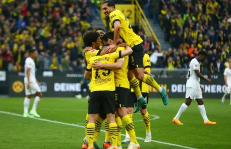 Football Lebanon - دورتموند ينتزع صدارة الـ"بوندسليغا"... وأوليفر كان يهاجم لاعبي بايرن