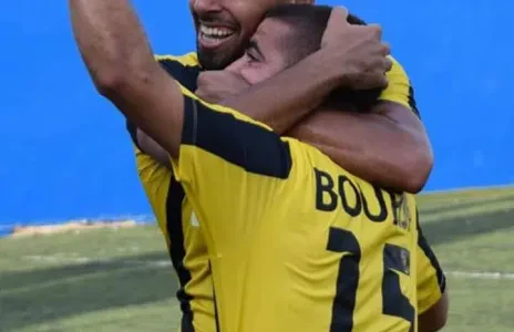 Football Lebanon - فوز سهل للبرج وصعب لشباب الساحل في الثانية