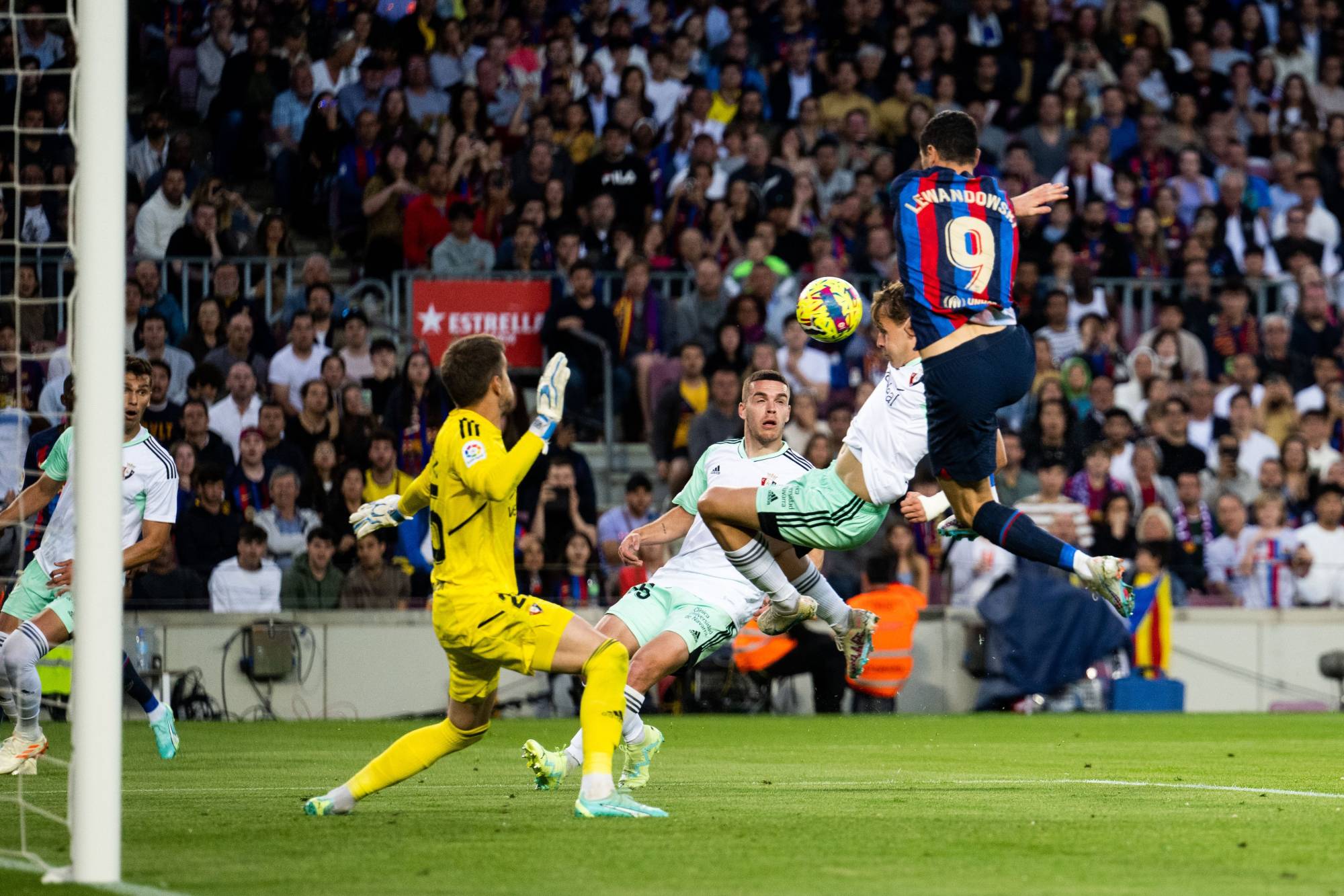 Football Lebanon - جوردي ألبا المنقذ... يطبخ لقب الدوري بهدف قاتل