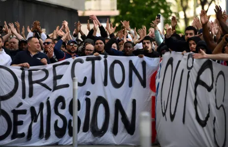 Football Lebanon - غوغائية الجماهير تهدّد حياة ميسي وفيراتي ونيمار