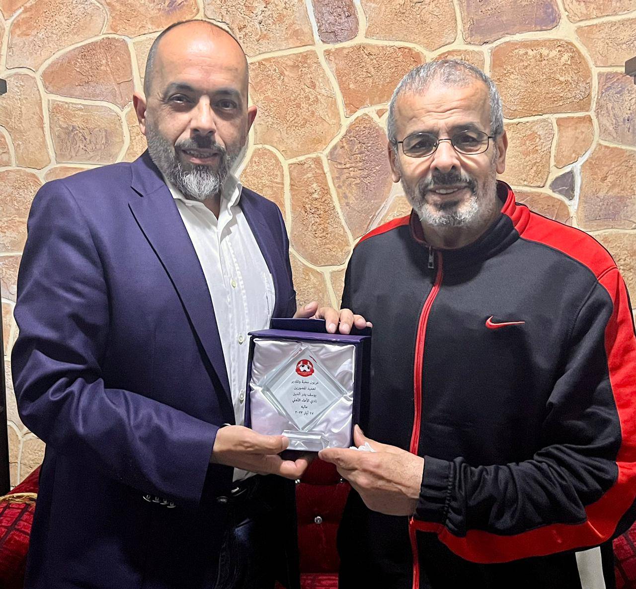 Football Lebanon - شهيب زار عميد المصورين يوسف بدر الدين