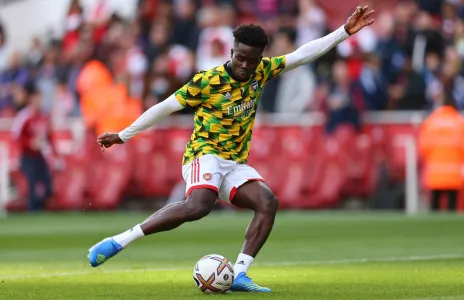 Football Lebanon - أرسنال يمدّد لساكا