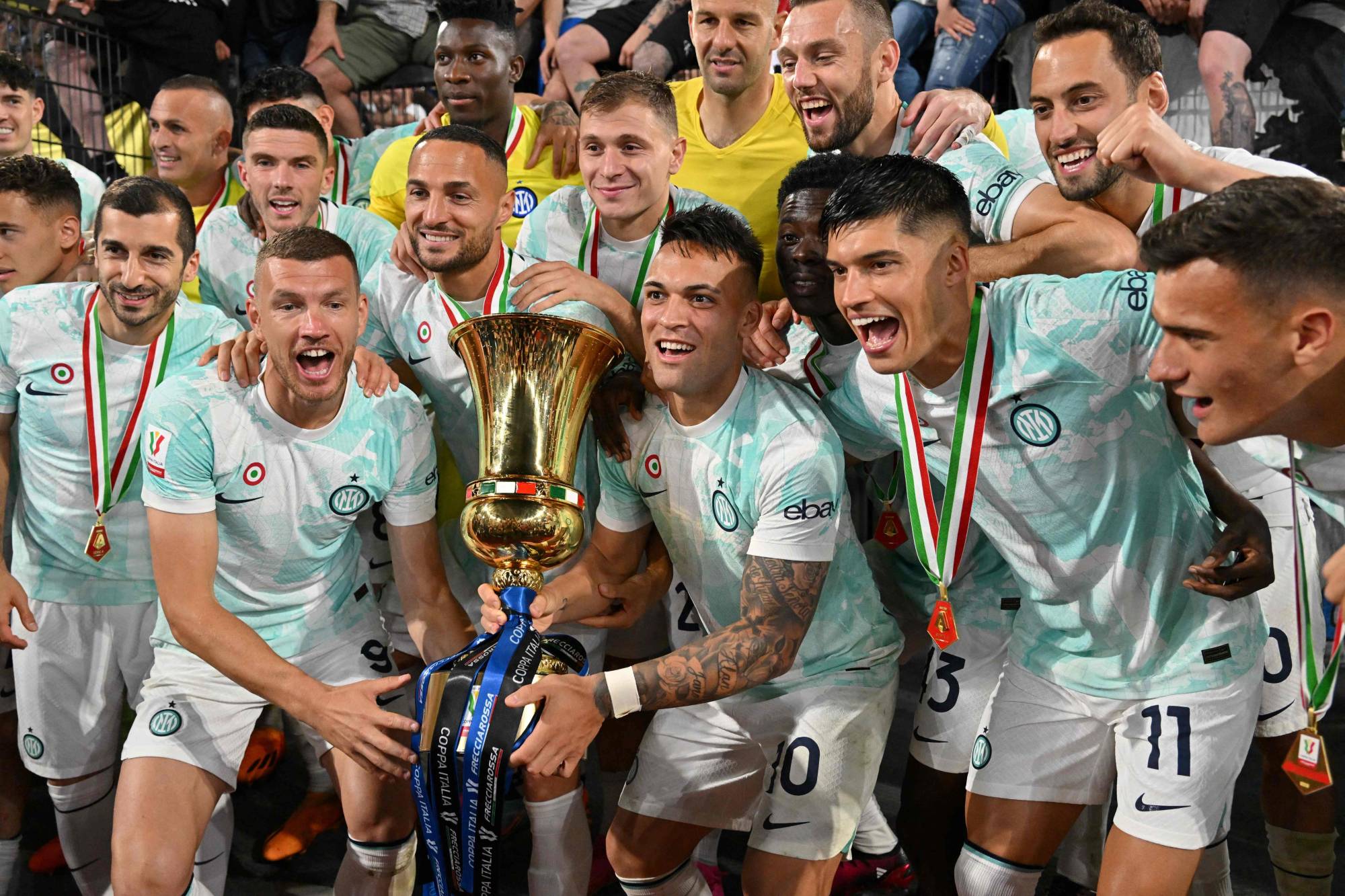 Football Lebanon - مارتينيز يتوّج إنتر بكأس إيطاليا