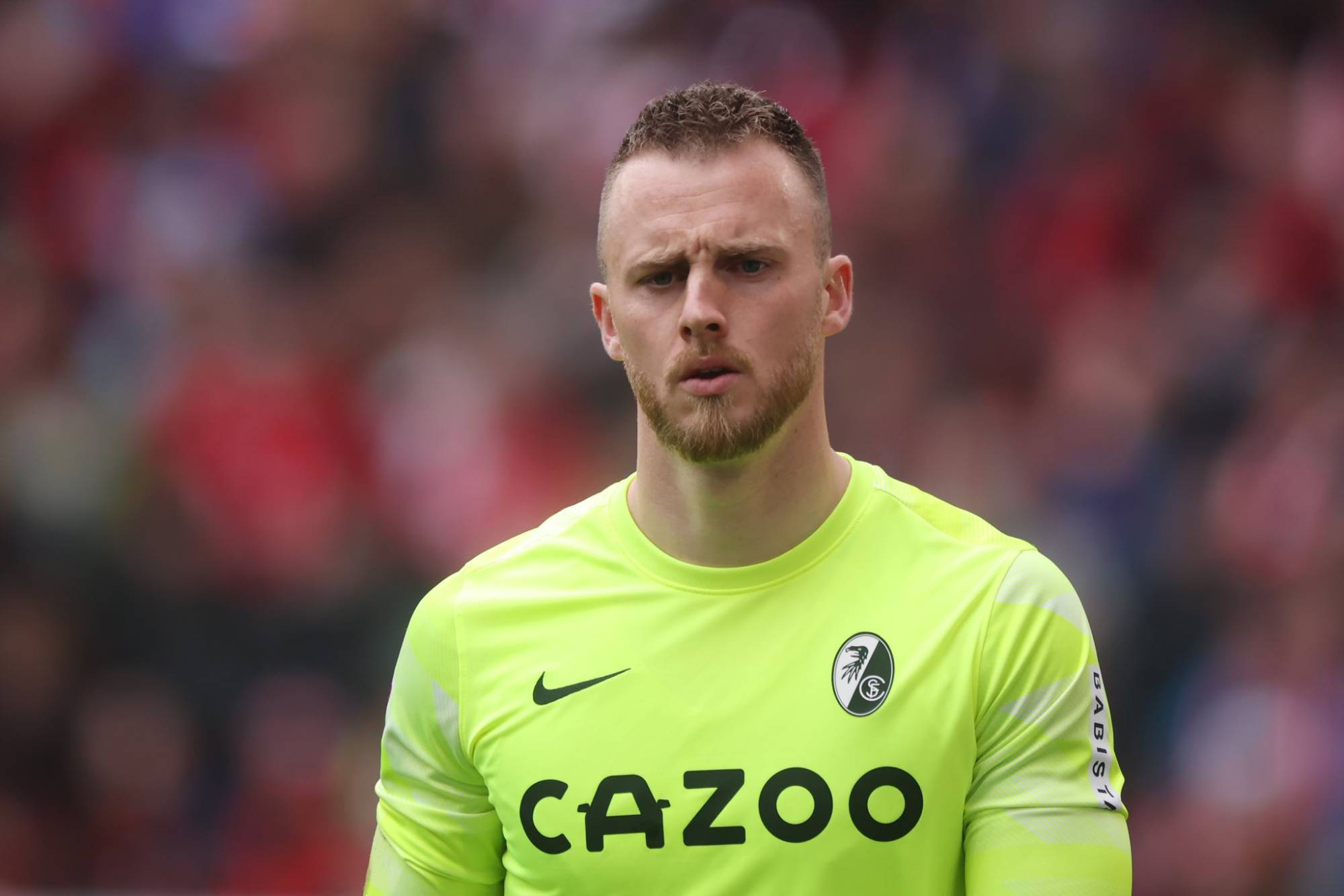 Football Lebanon - برنتفورد يضمّ الحارس فليكن من فرايبورغ