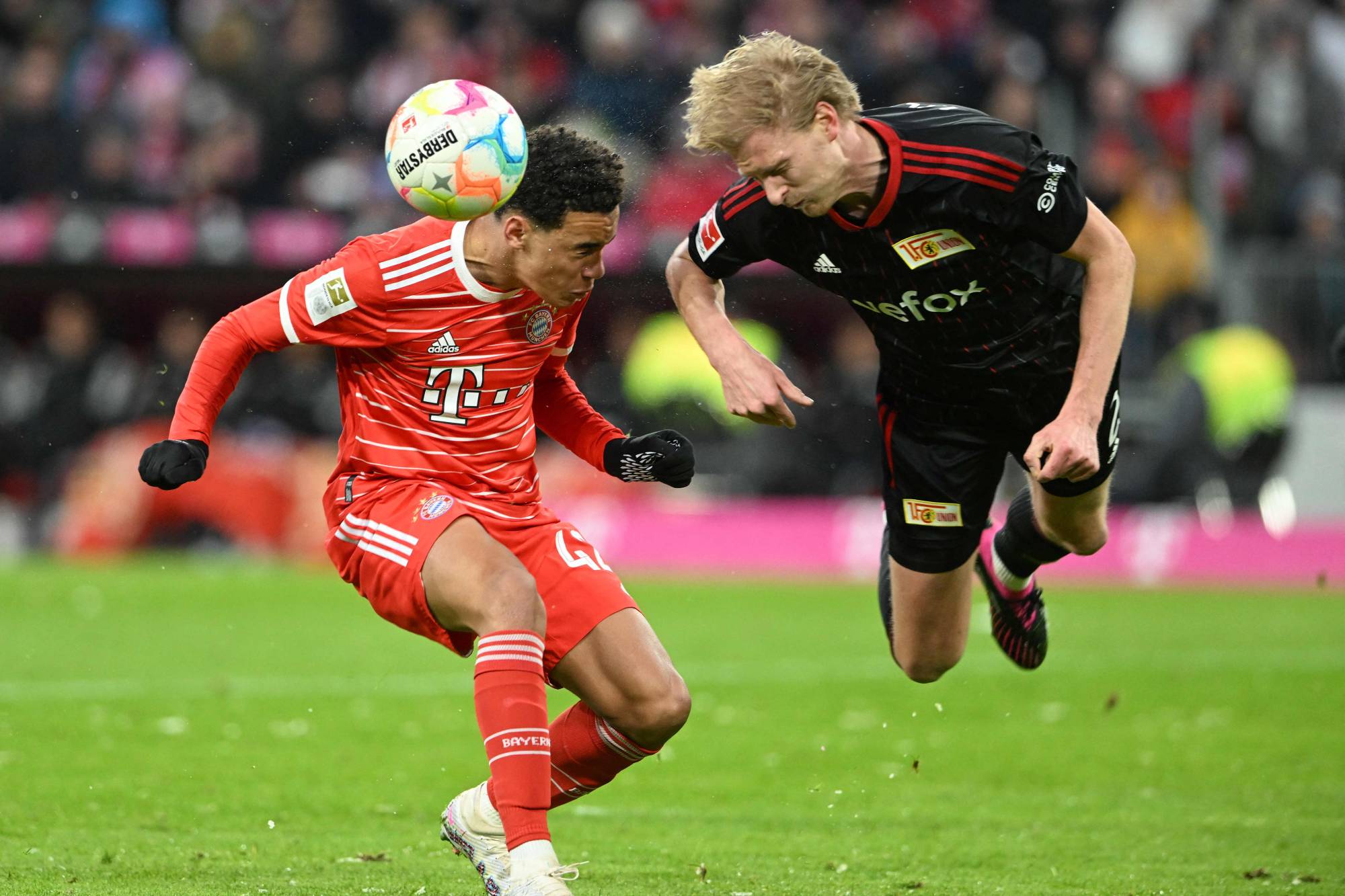 Football Lebanon - تغريم بايرن ميونيخ لخرقه قواعد الحدّ الأدنى للأجور