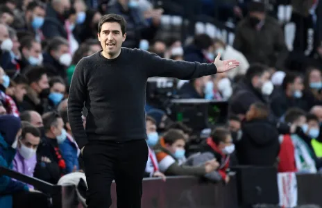 Football Lebanon - بورنموث يقيل أونيل ويُعيّن إراولا