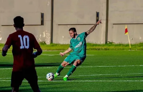 Football Lebanon - حسين فحص قريب من الأهلي النبطية