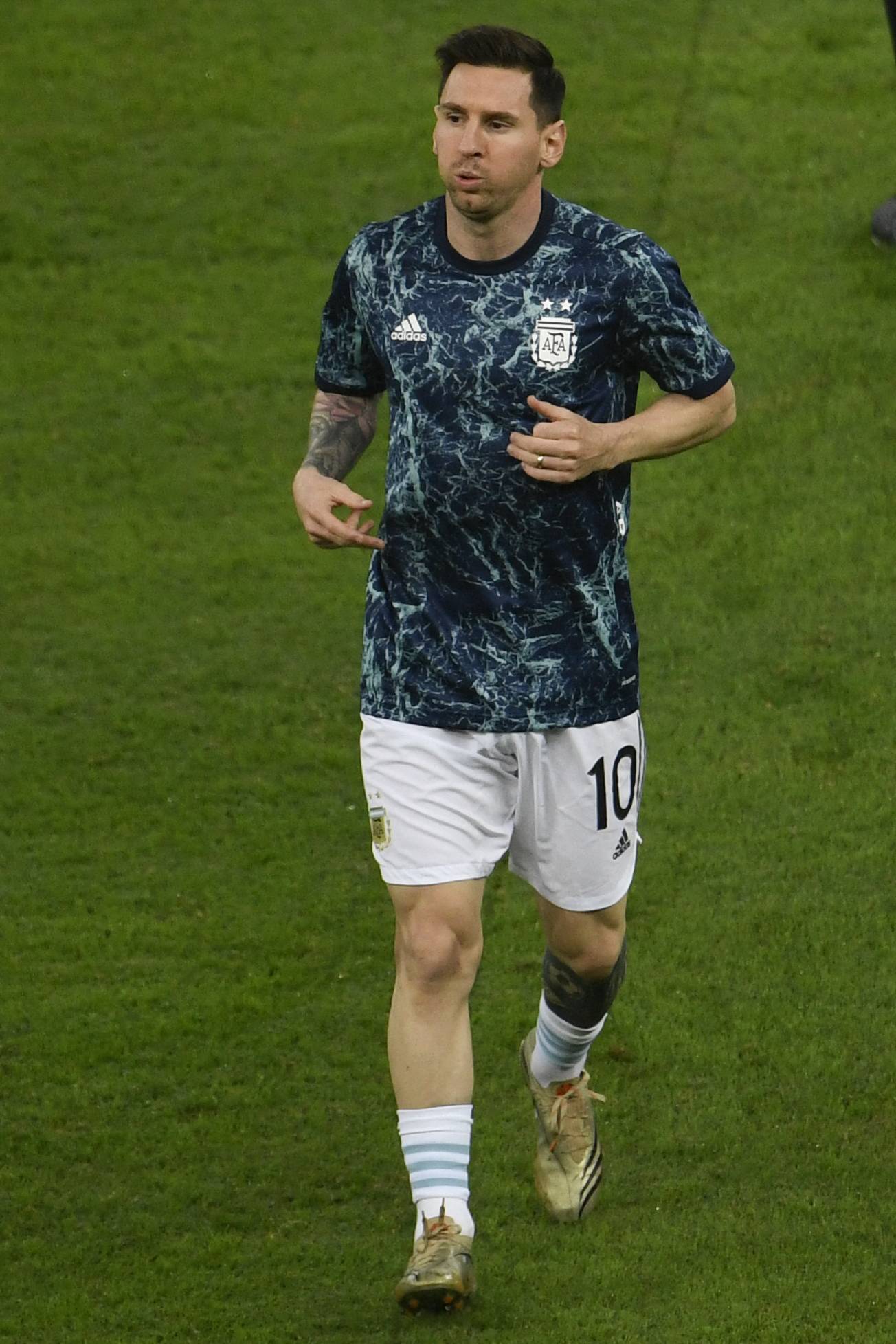 Football Lebanon - ميسي يتهرّب من موعد نهاية مسيرته مع المنتخب