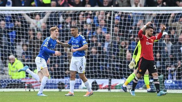 Football Lebanon - الدوري الإنكليزي.. مانشستر يونايتد يسقط أمام إيفرتون