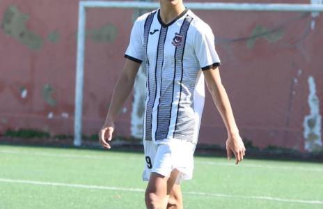 Football Lebanon - حسن بزي: المشاكل التي يعاني منها كل نادي هي المشاكل المالية، المال هو عصب هذه اللعبة