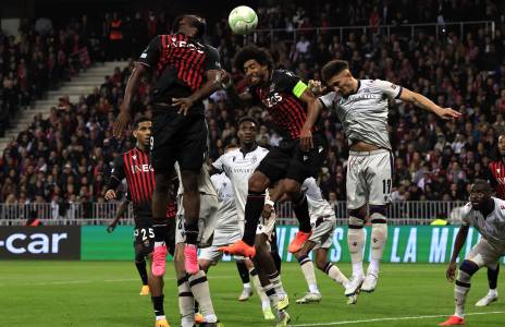 Football Lebanon - وست هام وفيورنتيتا بثبات في "كونفرنس ليغ" وإقصاء نيس