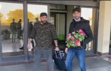 Football Lebanon - عواضة إلى جانب يوسف في الاحتراف