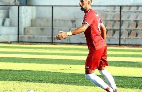 Football Lebanon - صادق لاعب حر