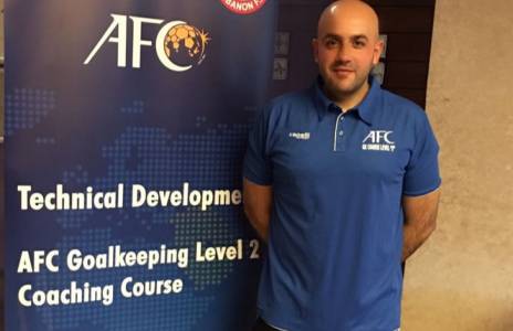 Football Lebanon - نادي الأنصار يهنئ مدربه