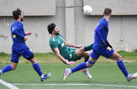 Football Lebanon - الحكم قرر إيقاف المباراة بين الصفاء والحكمة