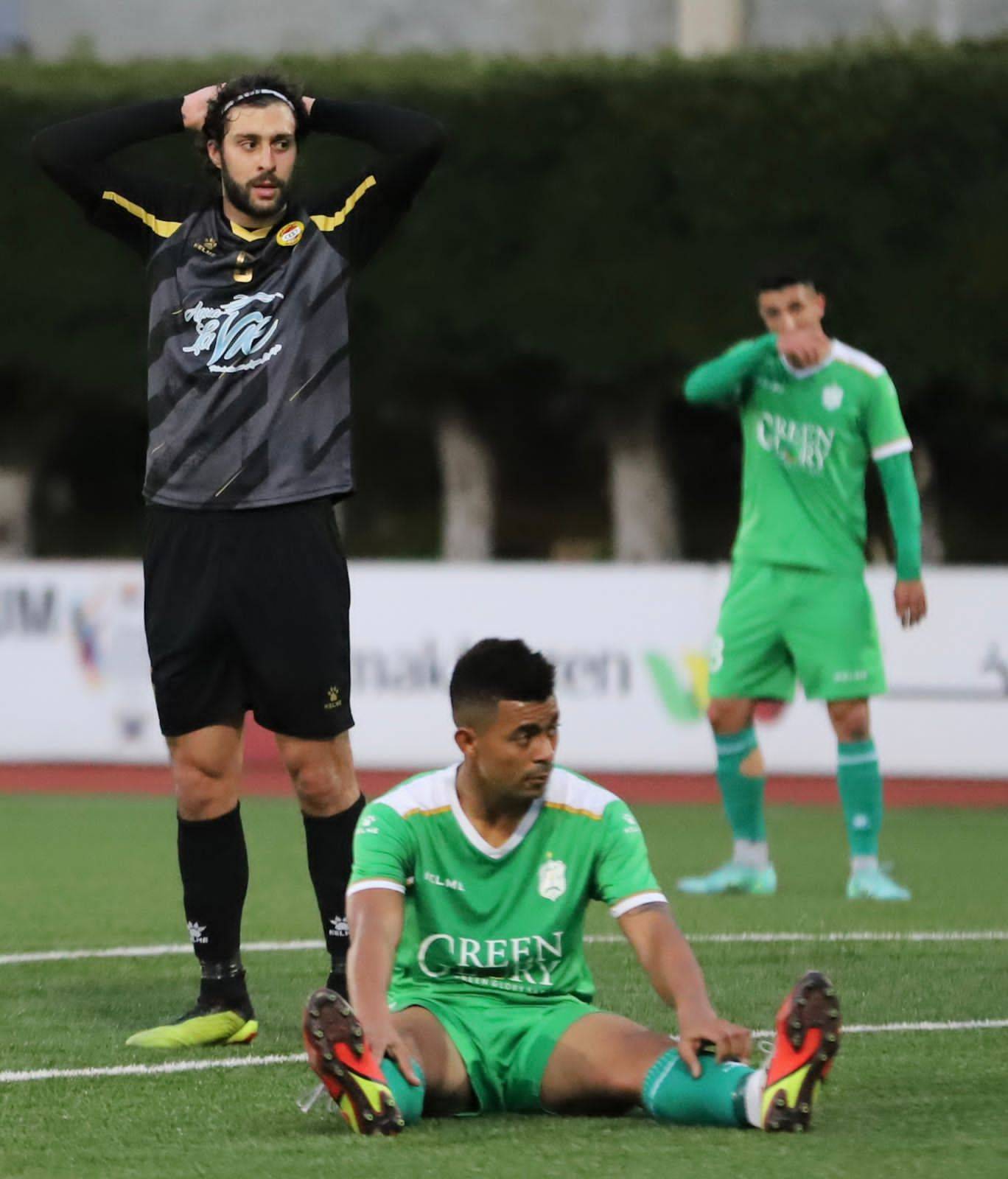 Football Lebanon - قمة العهد والأنصار سلبية