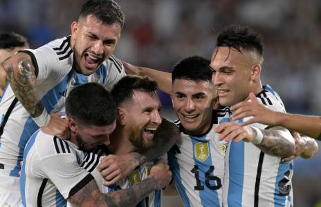 Football Lebanon - بركلة حرة ميسي يشعل إحتفالات الأرجنتين بلقب المونديال