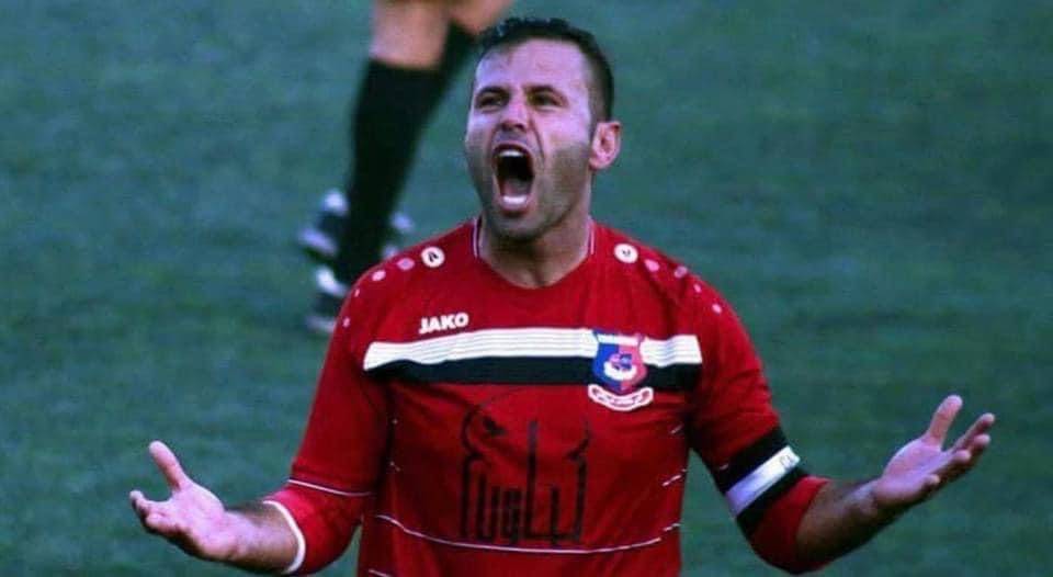 Football Lebanon - إعتزال الكابتن التاريخي للتضامن صور