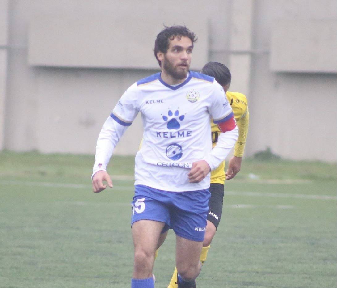 Football Lebanon - خاص Football Lebanon | قائد شباب البرج يهجر اللعبة