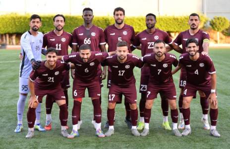 Football Lebanon - النجمة في صدارة الدوري بعد فوزه على العهد