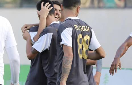 Football Lebanon - فوز العهد على التضامن صور