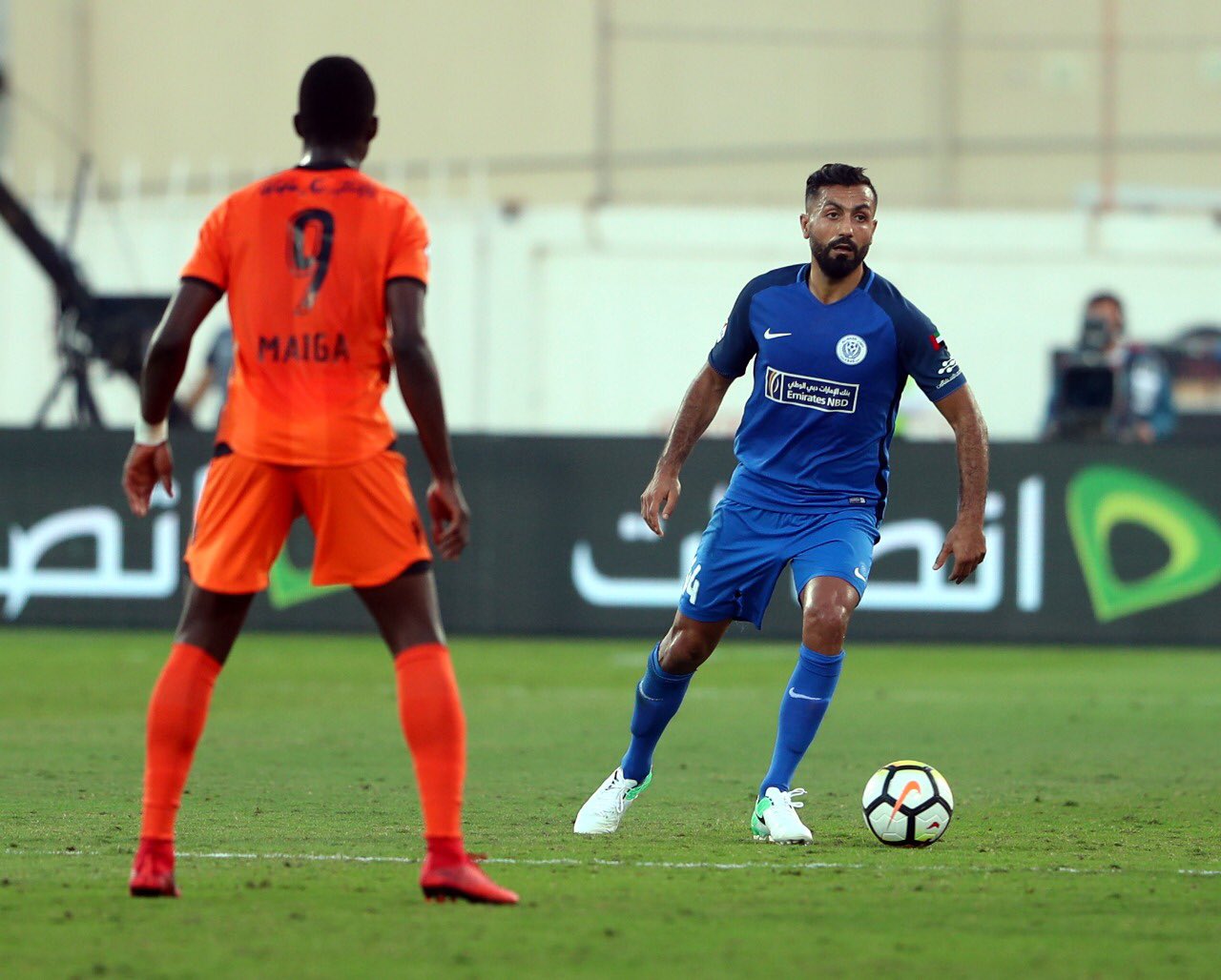 Football Lebanon - عروض احترافية خليجية لأومري