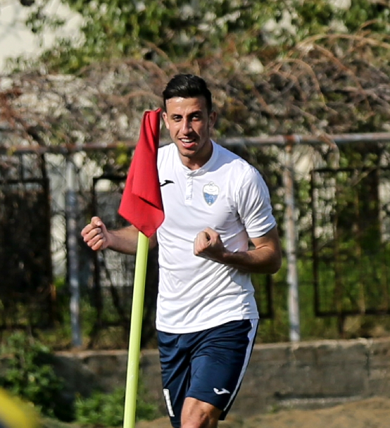 Football Lebanon - طرابلس يقسو على النبي شيت بثلاثية ويصعّب أموره في البقاء