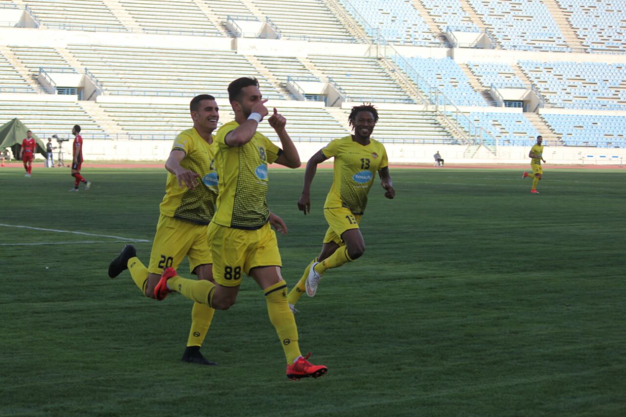 Football Lebanon - العهد يطيح بالسلام ويقترب من لقبه السادس