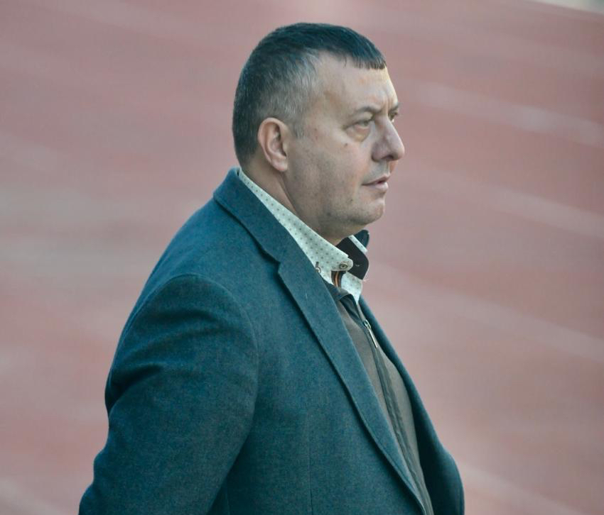 Football Lebanon - الشعار يستنكر حفلة الشتائم ويدعو الى التحلي بالروح الرياضية